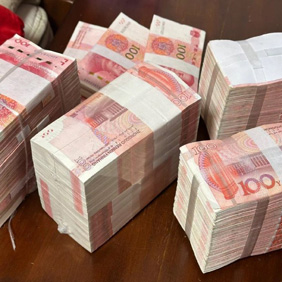 绍兴要账公司成功调解原告与被告签订《房屋租赁合同》，故对原告要求被告偿还欠款240000元